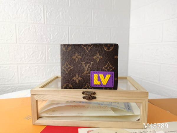 LVコピーウォレット正面デザイン